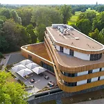 Elb Boardinghouse Restaurant Magdeburg