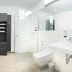 Elb Boardinghouse Restaurant מלון *