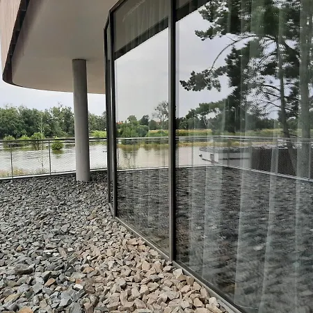 Elb Boardinghouse Restaurant מלון מגדבורג