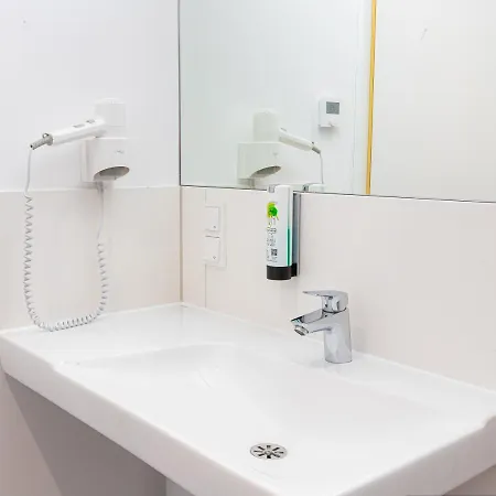 Elb Boardinghouse Restaurant מגדבורג