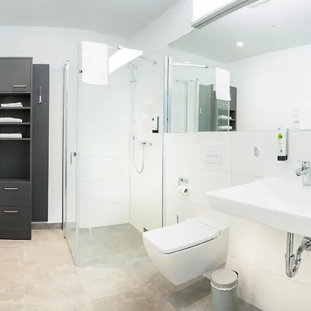 Elb Boardinghouse Restaurant מלון *