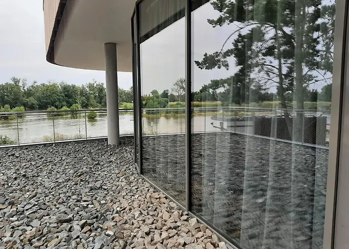 Elb Boardinghouse Restaurant Hotel Magdeburg