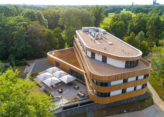 Elb Boardinghouse Restaurant Magdeburg