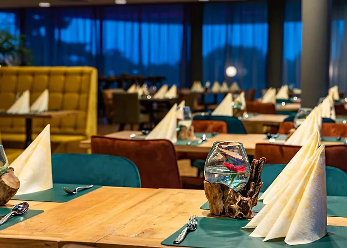 Elb Boardinghouse Restaurant Magdeburg