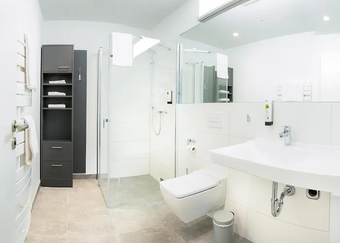 Elb Boardinghouse Restaurant מלון *